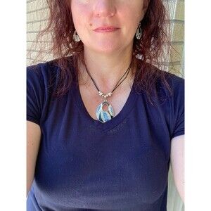 Necklace and earring set